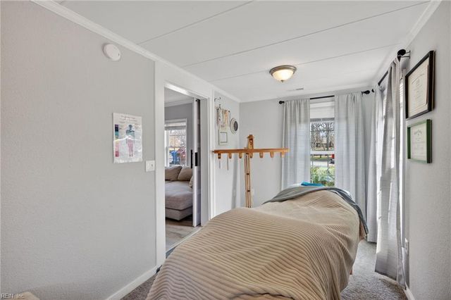 1530 Bainbridge BLVD, Chesapeake, VA 23324