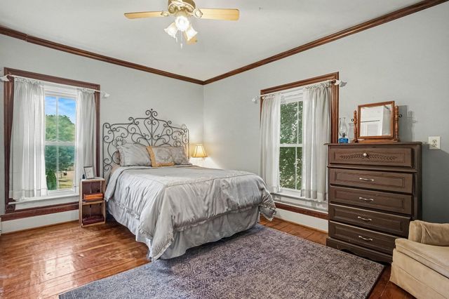 312 E 16th Street, Holland City, MI 49423