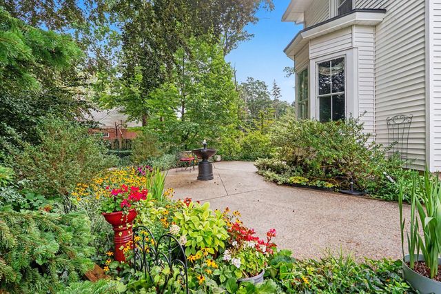 312 E 16th Street, Holland City, MI 49423
