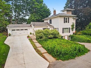 312 E 16th Street, Holland City, MI 49423