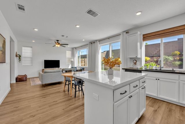 4782 Cantrell Dr, Folsom, CA 95630
