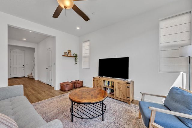 4782 Cantrell Dr, Folsom, CA 95630