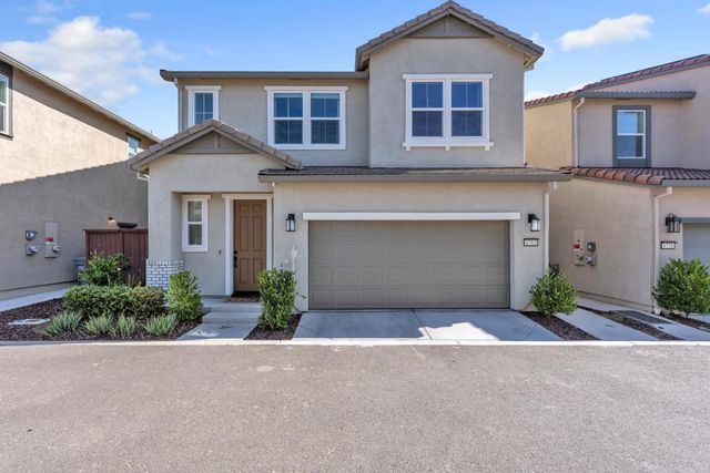 4782 Cantrell Dr, Folsom, CA 95630