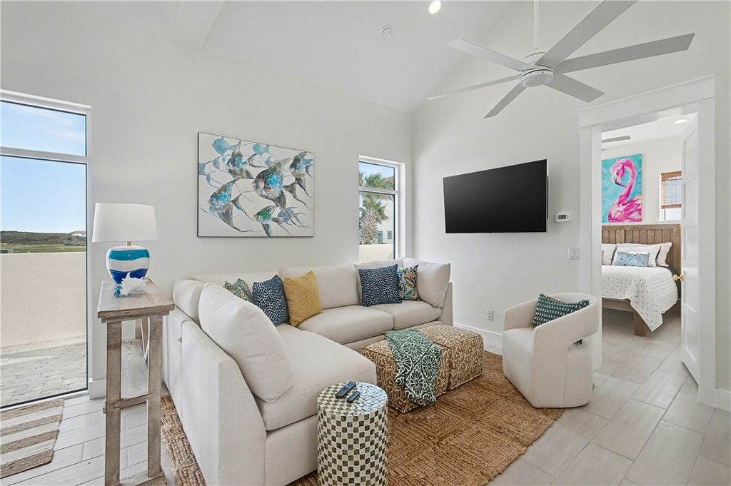 106 Porto Villageo Dr, Port Aransas, TX 78373 — photo 2
