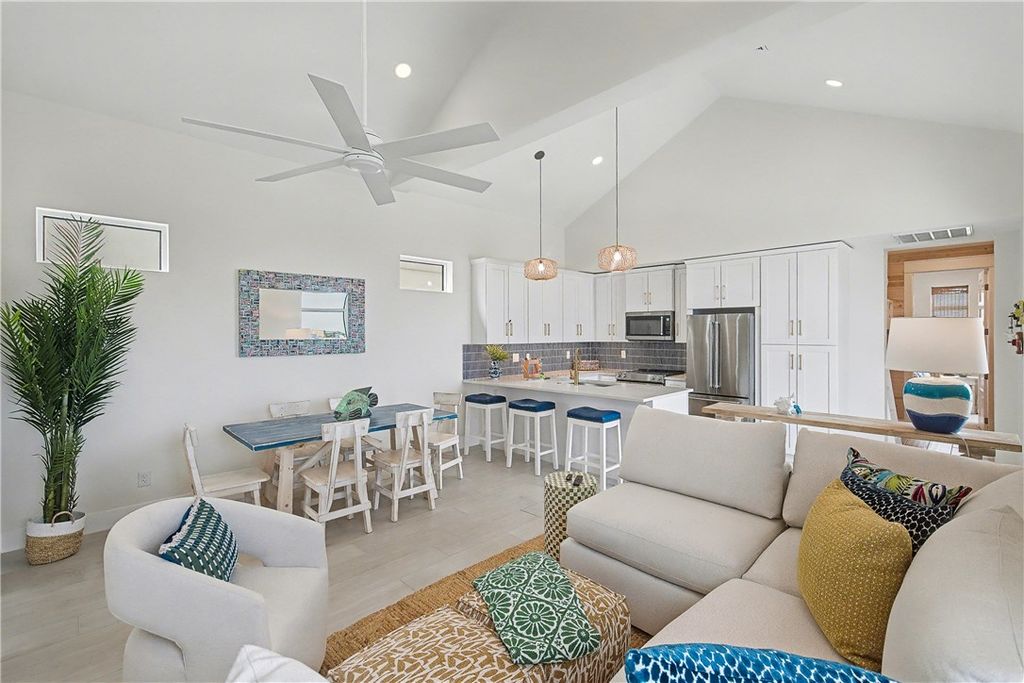 106 Porto Villageo Dr, Port Aransas, TX 78373 — photo 4