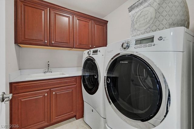 12270 Sandy Peak Avenue, Las Vegas, NV 89138