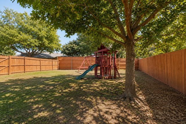 3509 Mistletoe Lane, Rowlett, TX 75088