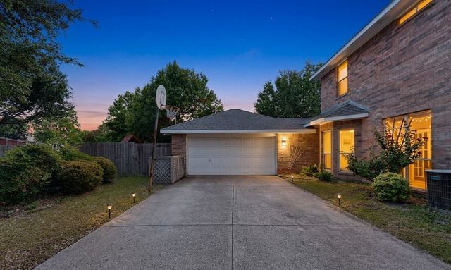 3509 Mistletoe Lane, Rowlett, TX 75088