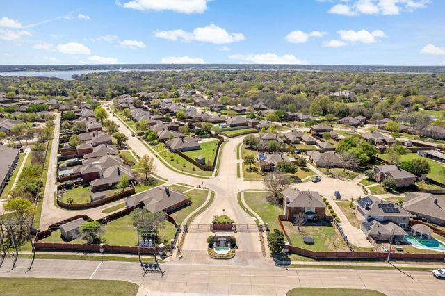 3509 Mistletoe Lane, Rowlett, TX 75088
