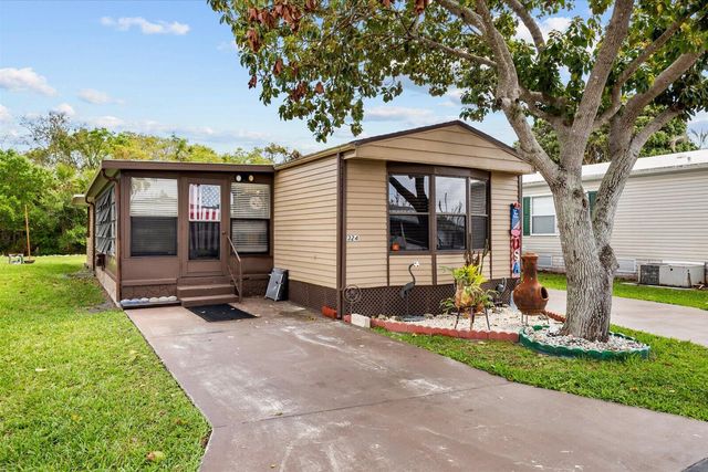 324 Mockingbird Avenue, Fort Pierce, FL 34982