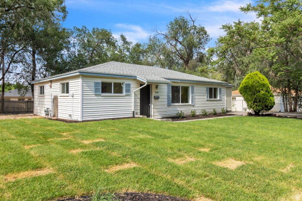 4830 W 4835 S, Kearns, UT 84118 — photo 2