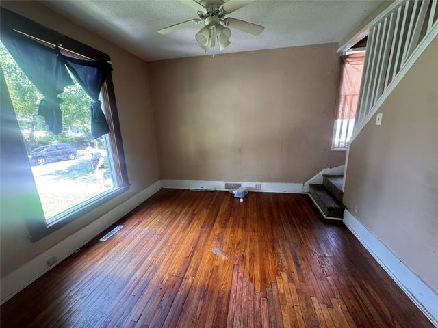 3923 8th Street, Des Moines, IA 50313
