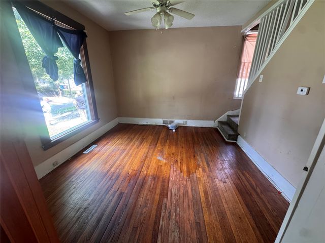 3923 8th Street, Des Moines, IA 50313