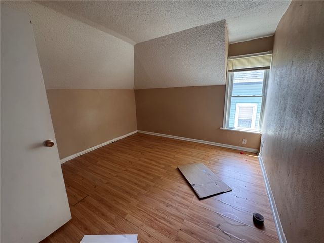3923 8th Street, Des Moines, IA 50313