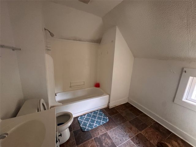 3923 8th Street, Des Moines, IA 50313