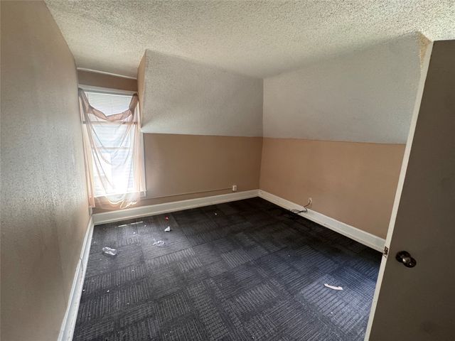 3923 8th Street, Des Moines, IA 50313