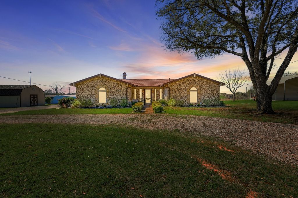 213 County Road 805a, Keene, TX 76031