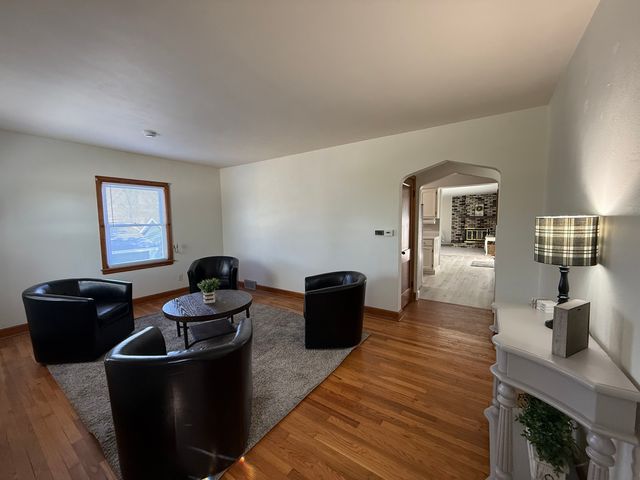 2325 N Marquette Street, Davenport, IA 52804