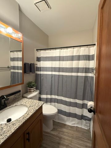 2325 N Marquette Street, Davenport, IA 52804