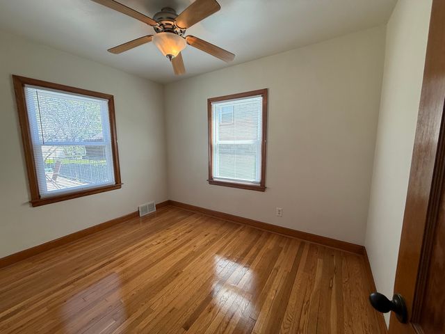 2325 N Marquette Street, Davenport, IA 52804