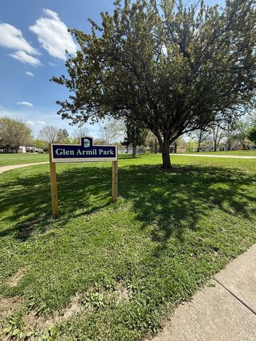 2325 N Marquette Street, Davenport, IA 52804
