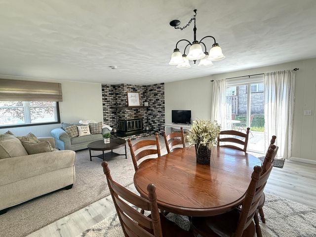 2325 N Marquette Street, Davenport, IA 52804