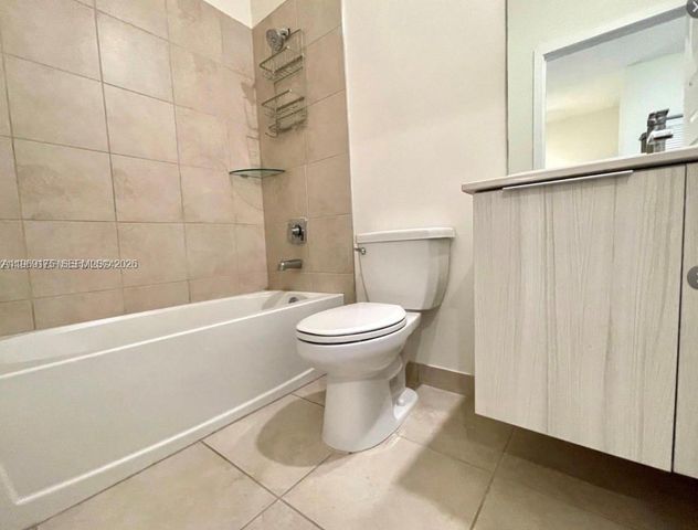 9117 NW 159th St, Miami Lakes, FL 33018