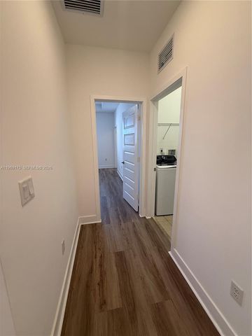 9117 NW 159th St, Miami Lakes, FL 33018