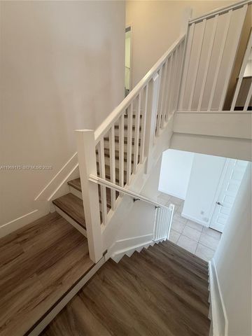 9117 NW 159th St, Miami Lakes, FL 33018