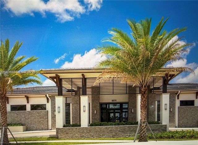 9117 NW 159th St, Miami Lakes, FL 33018