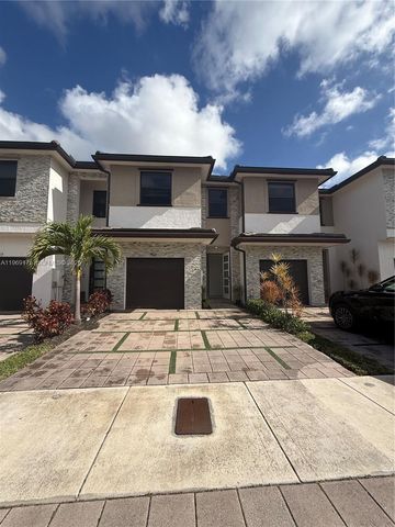 9117 NW 159th St, Miami Lakes, FL 33018