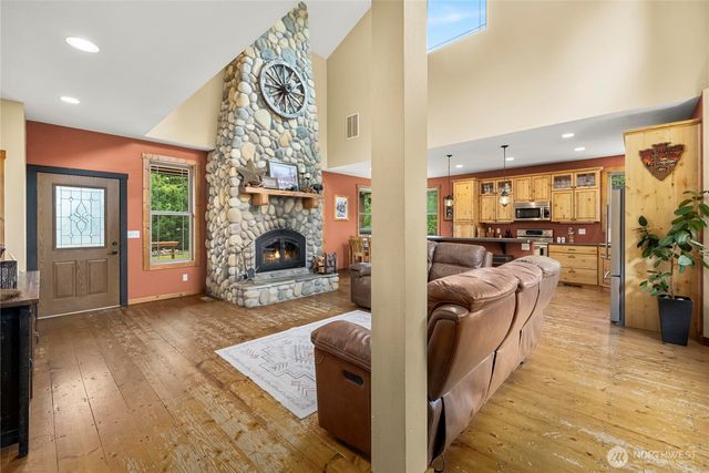19205 212th Street E, Orting, WA 98360