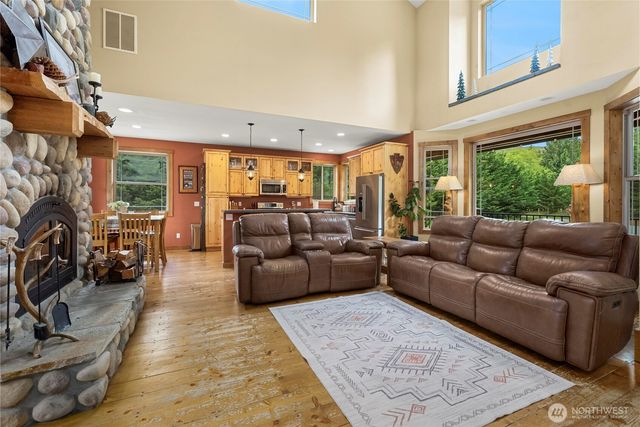 19205 212th Street E, Orting, WA 98360