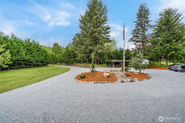 19205 212th Street E, Orting, WA 98360