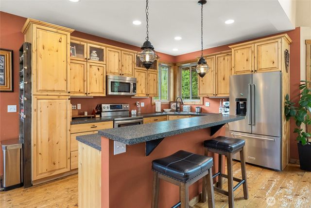 19205 212th Street E, Orting, WA 98360