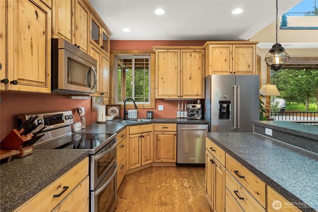 19205 212th Street E, Orting, WA 98360
