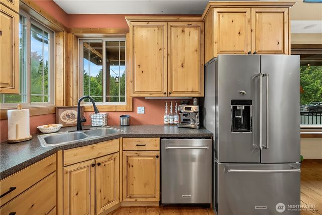 19205 212th Street E, Orting, WA 98360