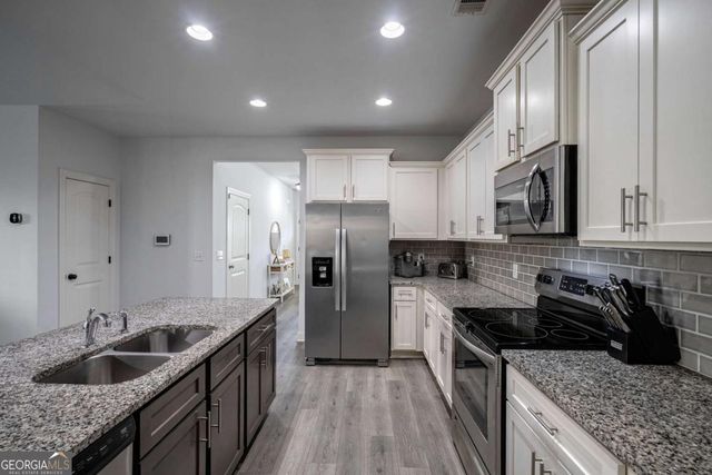 284 Meeler Circle, Bogart, GA 30622