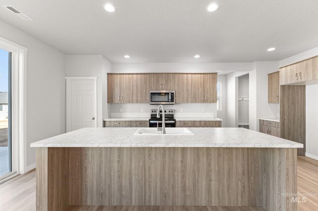 13692 Judson St, Caldwell, ID 83607