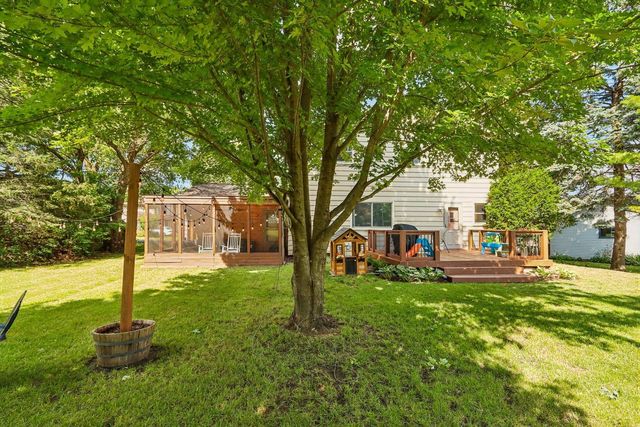 114 Gordon COURT, Mukwonago, WI 53149