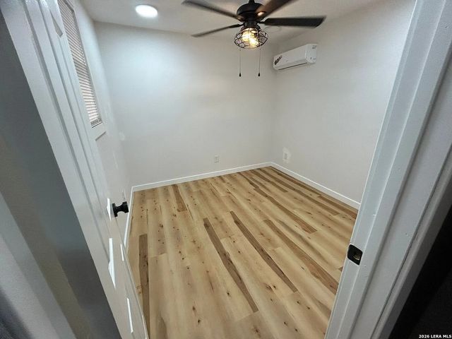 231 Gabriel, San Antonio, TX 78202