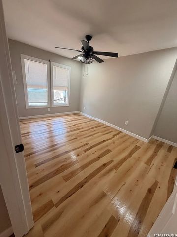 231 Gabriel, San Antonio, TX 78202