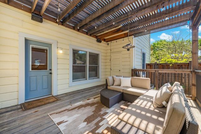 1121 4th St, Davis, CA 95616