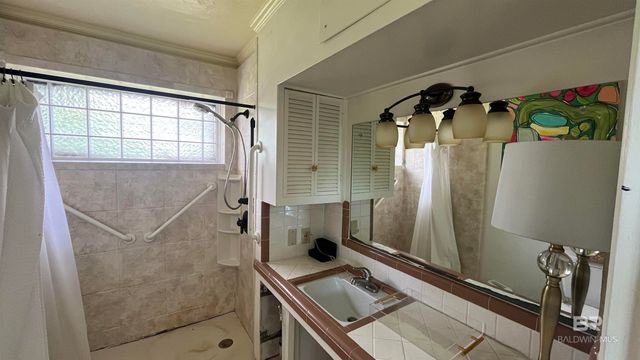 703 Bellangee Avenue, Fairhope, AL 36532