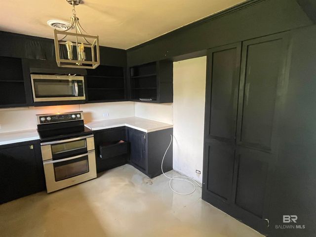 703 Bellangee Avenue, Fairhope, AL 36532