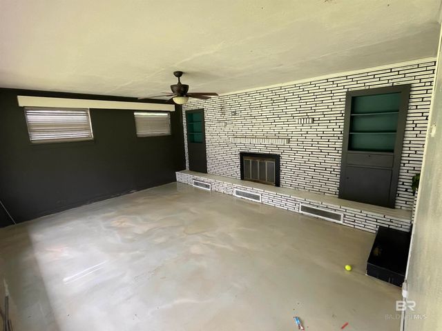 703 Bellangee Avenue, Fairhope, AL 36532