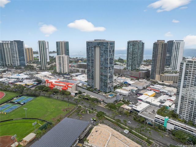 1009 kapiolani Boulevard 4211, Honolulu, HI 96814
