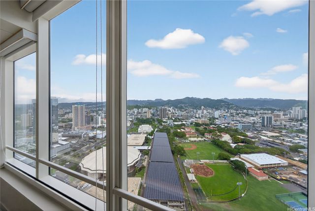 1009 kapiolani Boulevard 4211, Honolulu, HI 96814