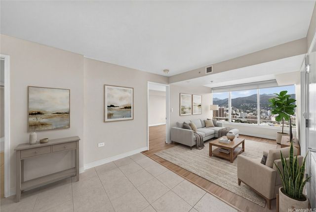 1009 kapiolani Boulevard 4211, Honolulu, HI 96814