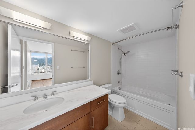 1009 kapiolani Boulevard 4211, Honolulu, HI 96814